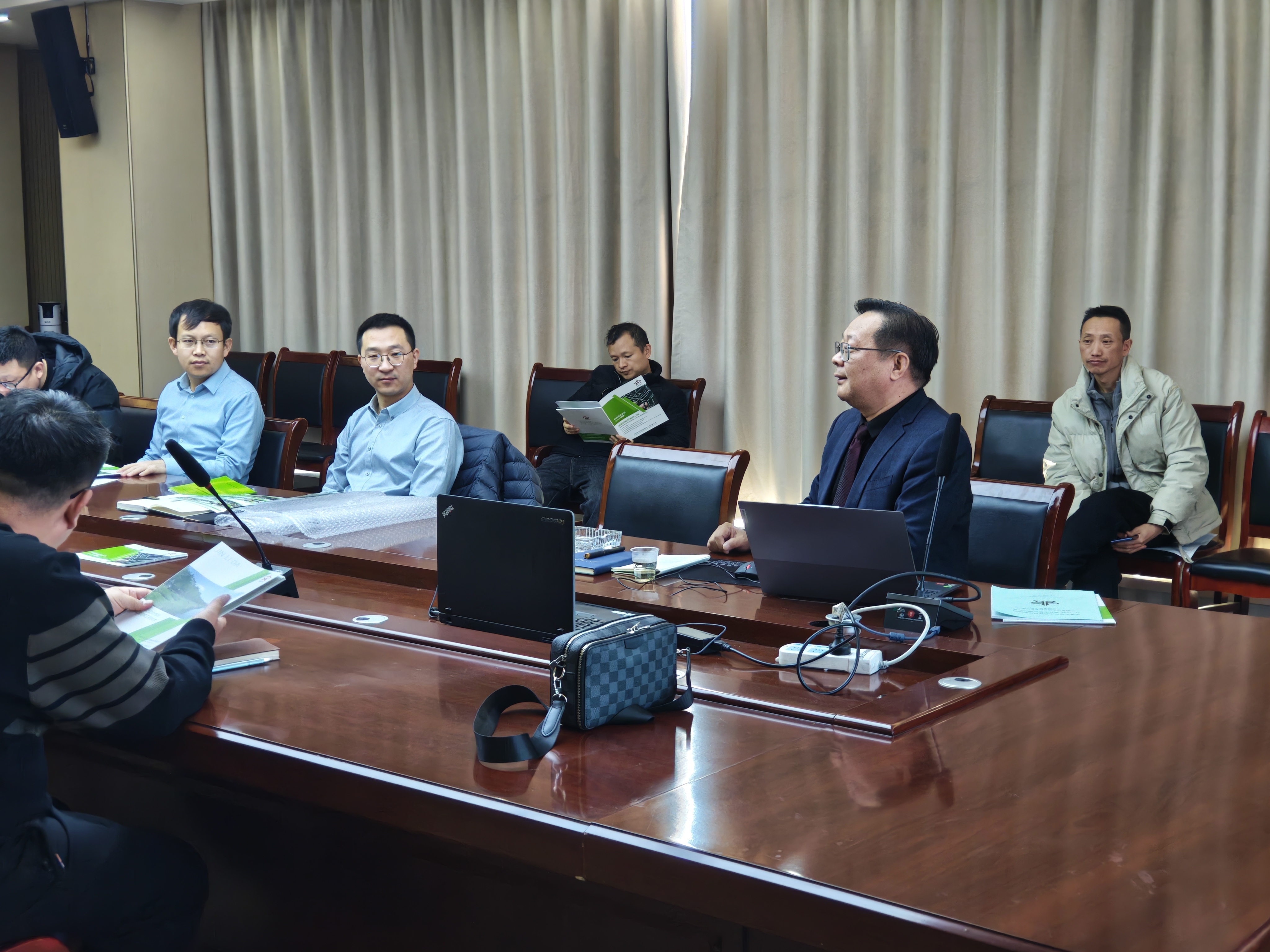 บล็อกบริษัทล่าสุดเกี่ยวกับ ความมั่นคงในราคาดําเนินงานกําลังกลายเป็นมาตรฐานหลักสําหรับการเลือกเครื่อง Gabion