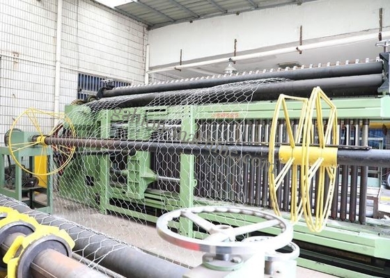 ซื้อ PLC สายการผลิตเกเบี้ยนประสิทธิภาพสูงอัตโนมัติ 4.0m ลวด 100 * 120 มม. ตาข่ายหกเหลี่ยม การผลิตออนไลน์