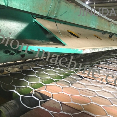 ซื้อ ความแข็งแรงในการดึง 350-550N / มม2 เครื่อง Gabion 2.0mm-4.0mm ของสายเหล็กกระปุก การผลิตออนไลน์