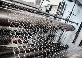 ซื้อ เครื่องทำตาข่ายเหล็กตาข่ายหกเหลี่ยม 51m / H Mesh การผลิตออนไลน์