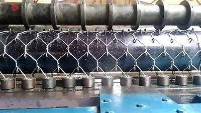 ซื้อ เหล็กชุบสังกะสี 2 Twist 3 Cross Hexagonal Gabion Making Machine การผลิตออนไลน์